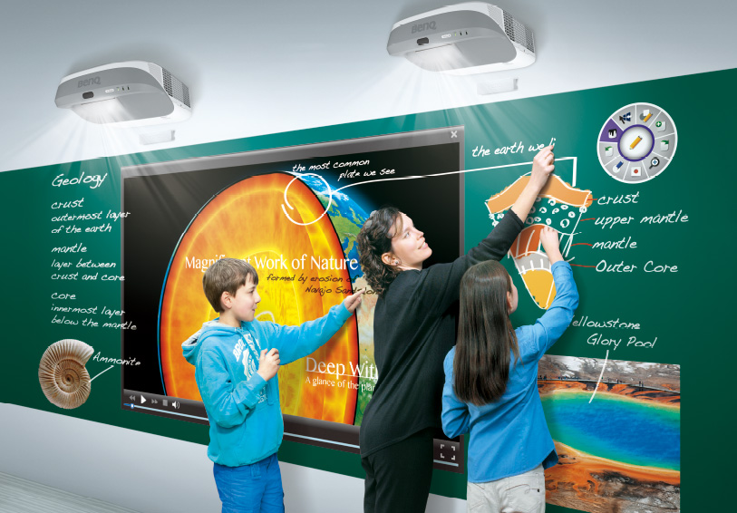 BenQ ultra-short-throw projector maakt dual-screen projectie met multi-touch mogelijk