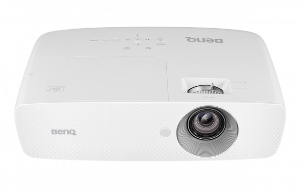 Nieuwe BenQ-projectoren W1090 en W1210ST, speciaal voor fans van film, sport en videogames